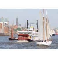 4400_3165 Hafenrundfahrt zum Hafengeburtstag - Blick auf die vorbeifahrenden Schiffe. | Hafengeburtstag Hamburg - groesstes Hafenfest der Welt